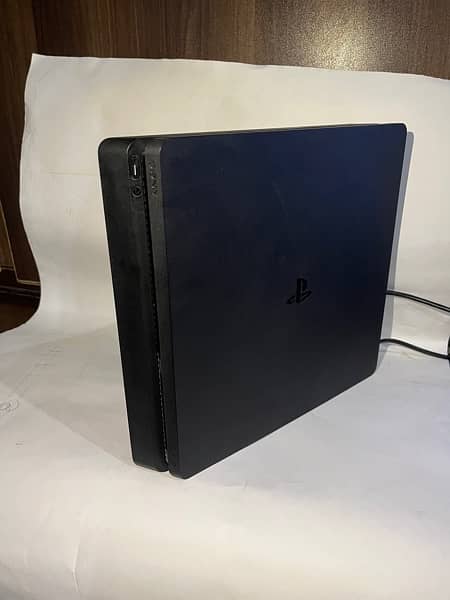 PS4 slim 2