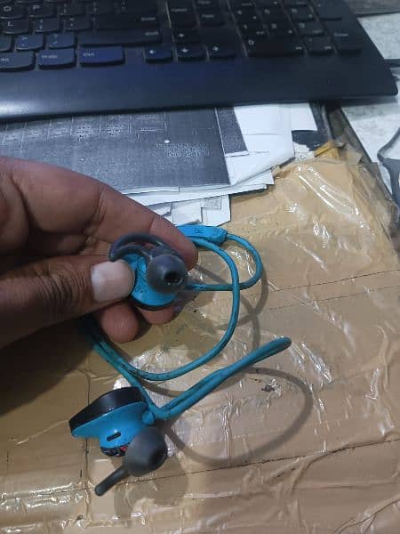 bose soundspert s earphone 0