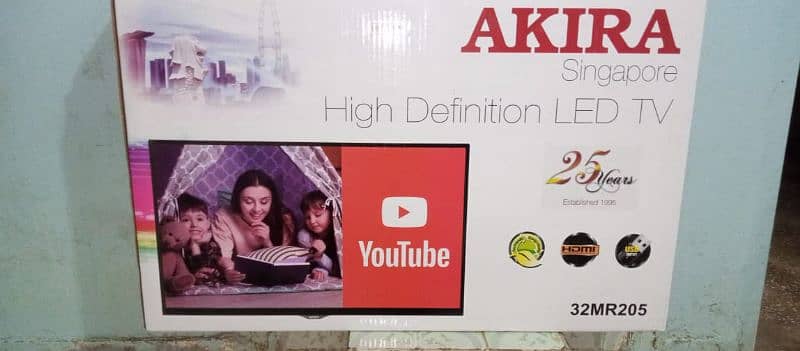 Akira 32 inch led with six months warranty 6