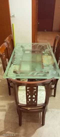 6 Seater Dinning Table. Pure SOLID SHEESHAM WOOD.