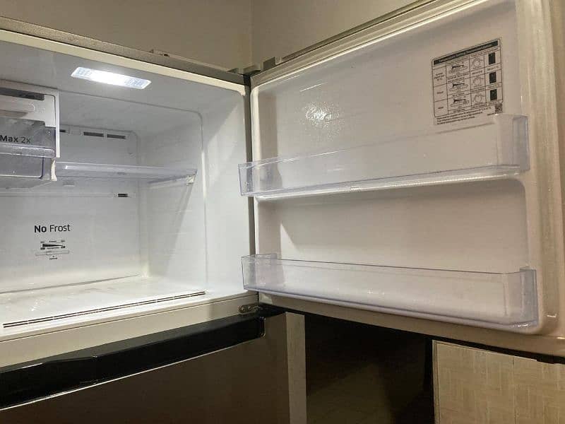 Samsung refrigerator new condition for sale 3