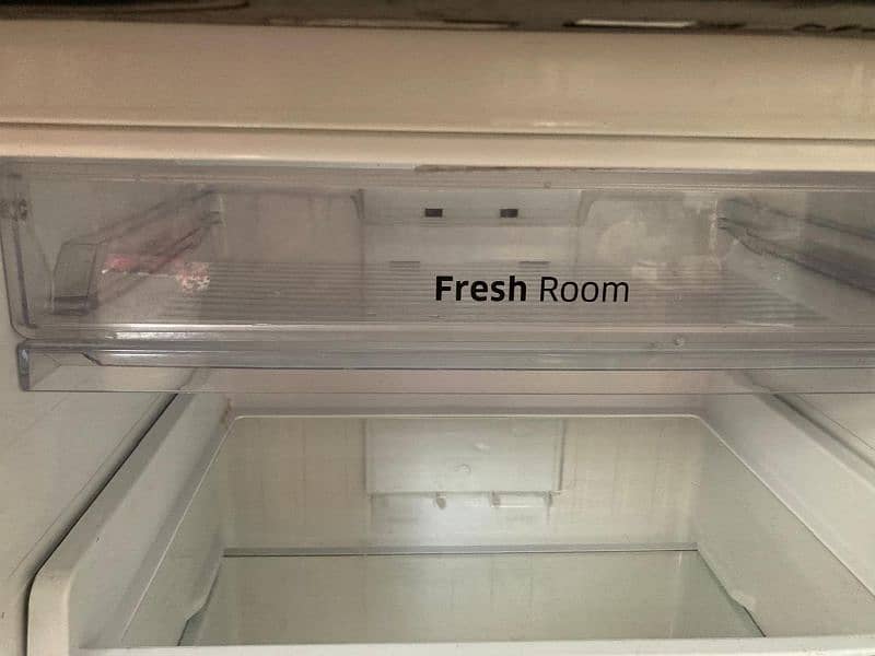 Samsung refrigerator new condition for sale 6