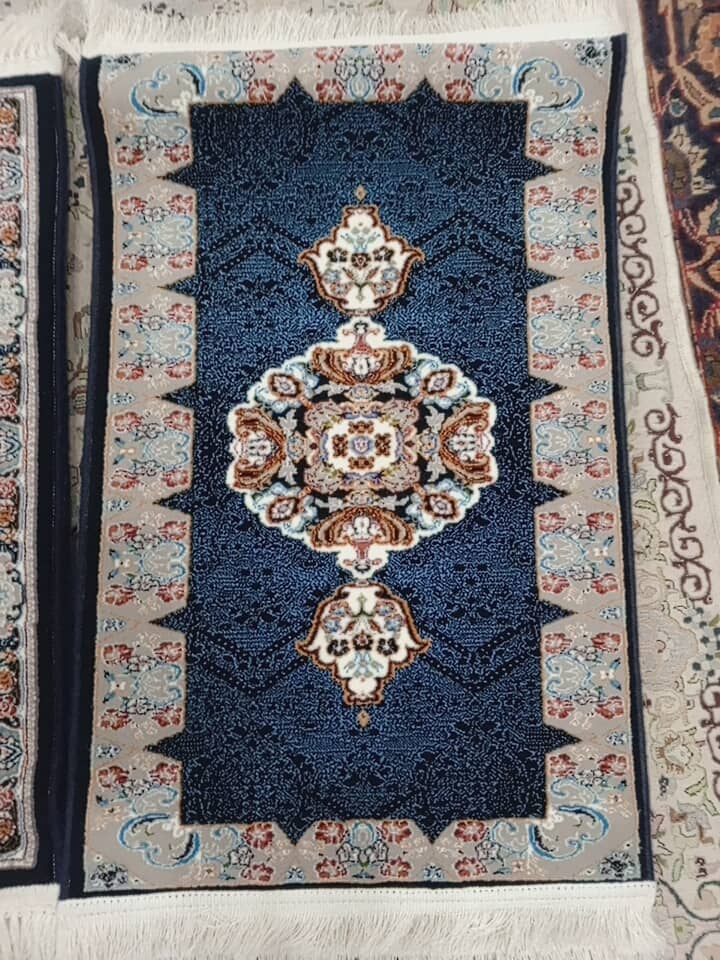 Iranian Finest quality Runner / Rugs / Mats / Carpets 12