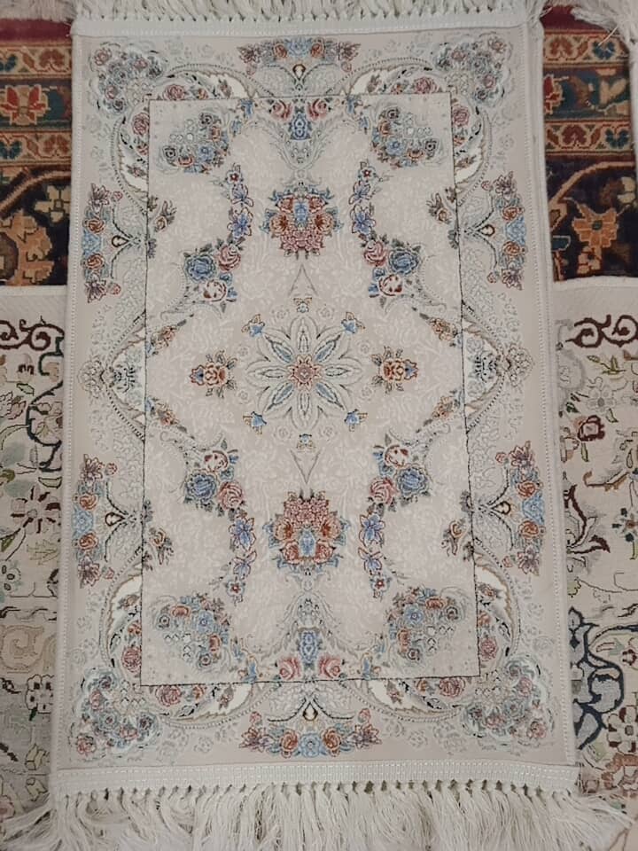 Iranian Finest quality Runner / Rugs / Mats / Carpets 18