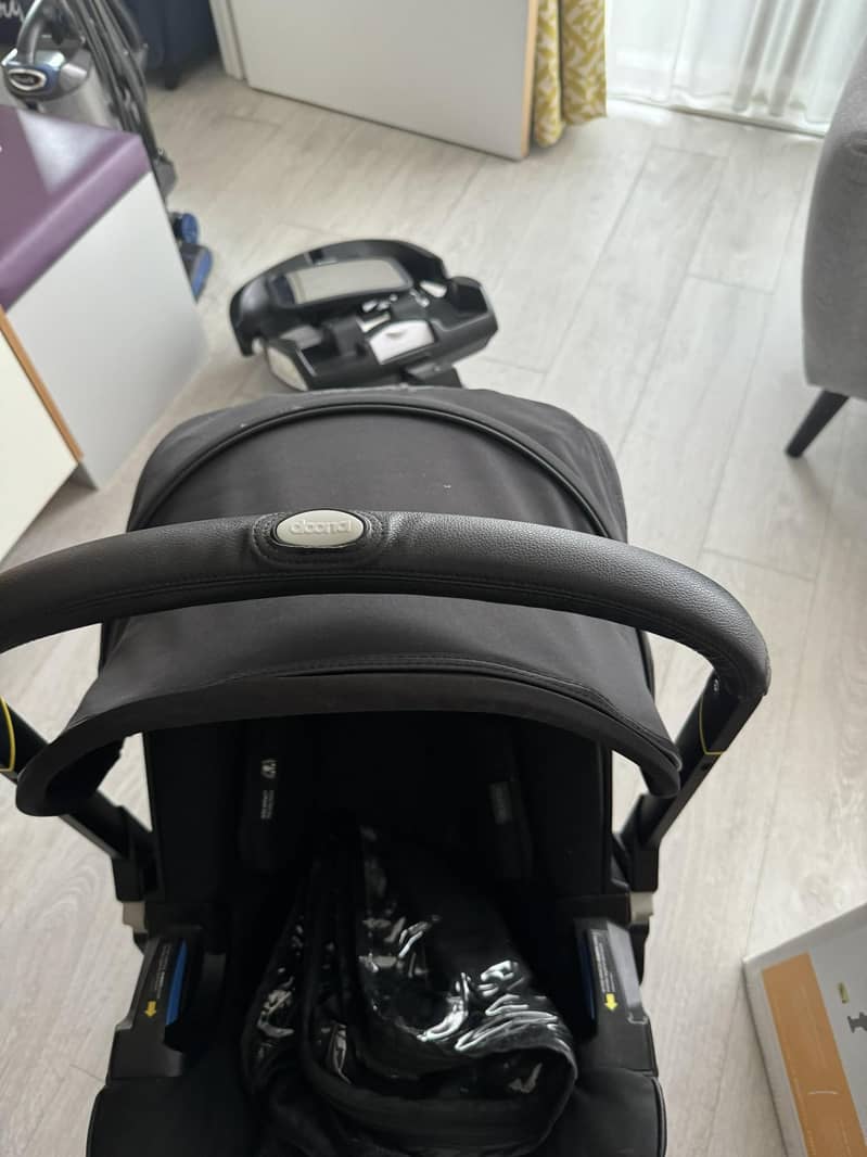 Doona convertible pram 3