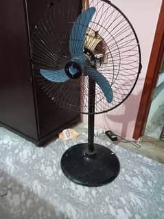 12 volt DC fan bari motor hai stand bhi mazboot hai