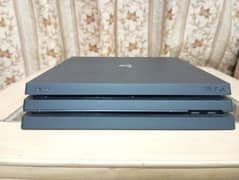 Ps4 pro 1tb for sale in very cheap price along with ps4 games