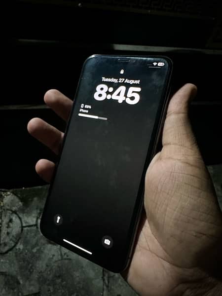 Iphone 11 pro max 5