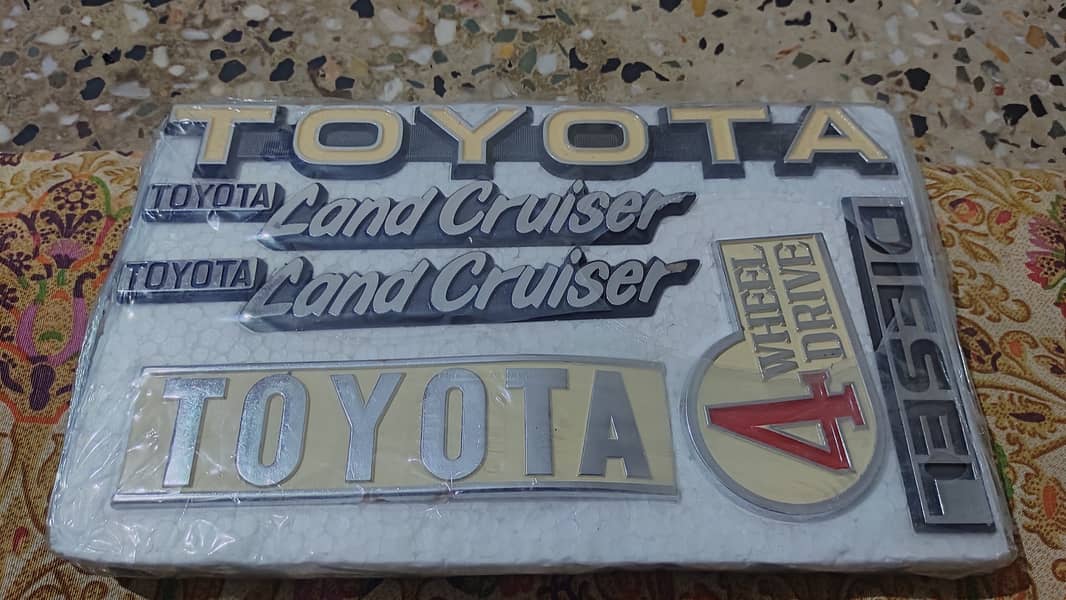 Toyota land cruiser fj40 emblems monogram logo 0