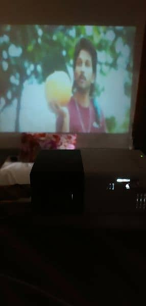 mini projector 4