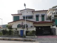 House Of 13 Marla Is Available In Contemporary Neighborhood Of Bahria Town Rawalpindi