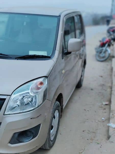 Suzuki Wagon R 2017 1