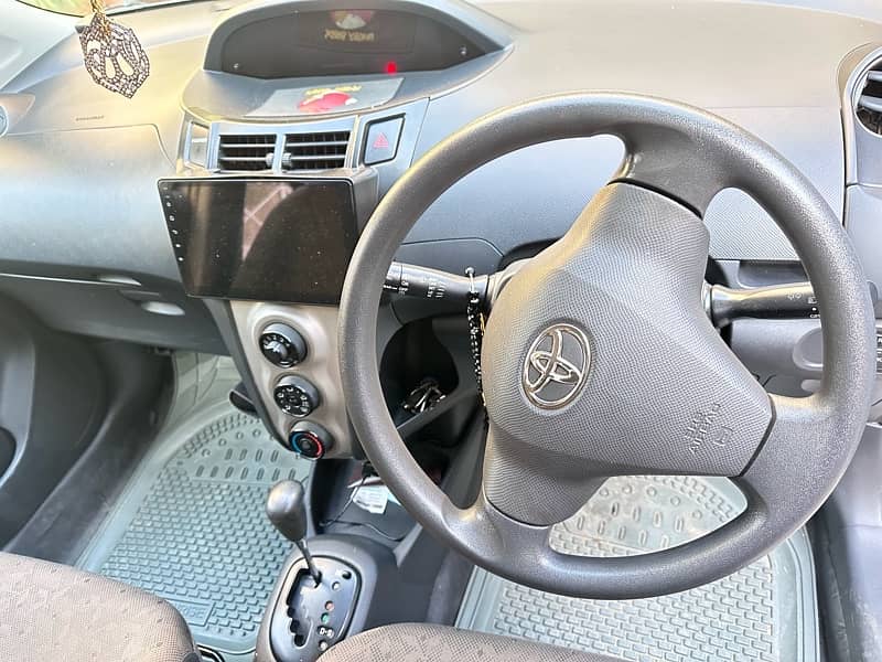 Toyota Vitz 2010 14