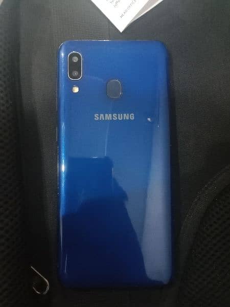 Samsung A20 3