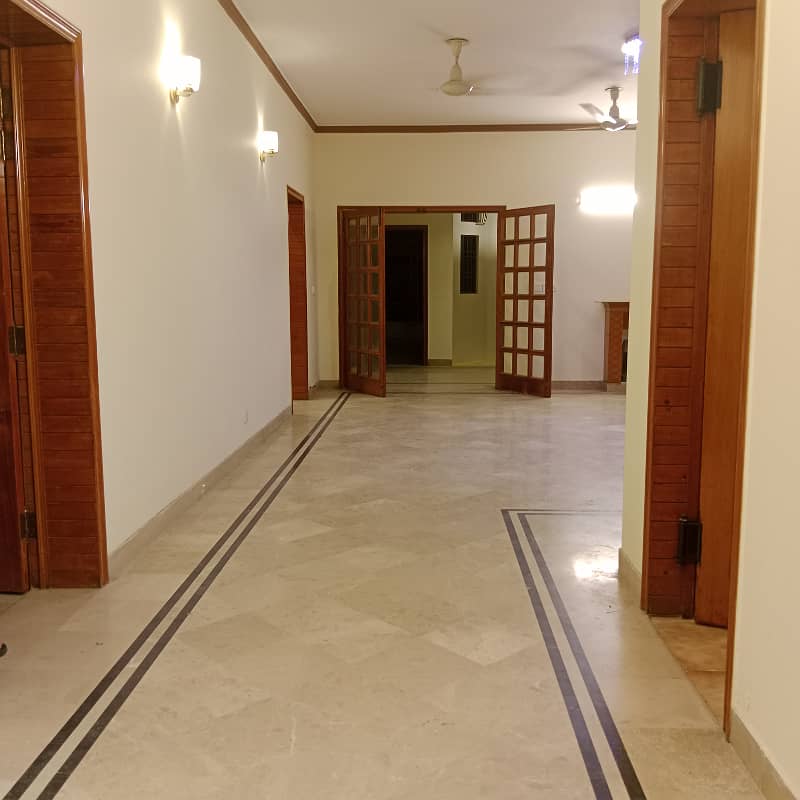 Prime Location Kanal Upper Portion For Rent in DHA Phase 4 Near Gold Crest Mall 2