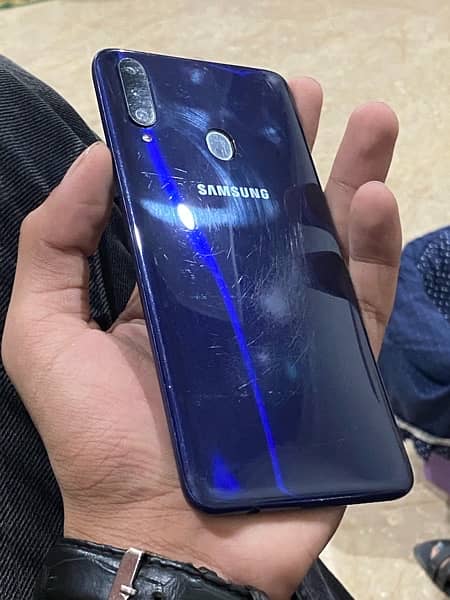 samsung a20s 3/32gb non pta 2