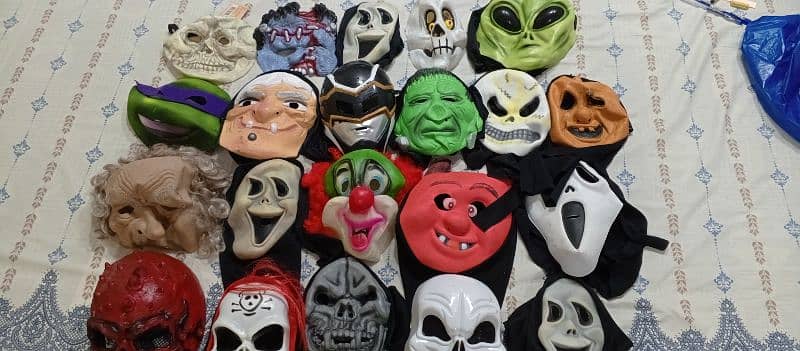 Imported scary prank masks 0