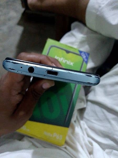 Infinix Hot10i 4