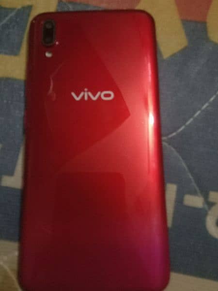 vivo y93s 6 128h bikul new kit ha ladies hand use hai 5