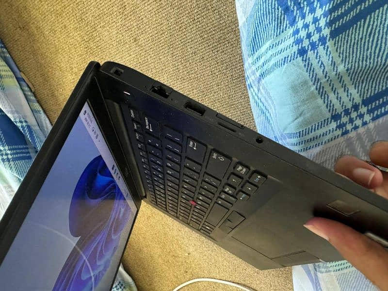 Dell 7499 touchscreen Core i5 7th 2