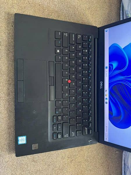 Dell 7499 touchscreen Core i5 7th 6