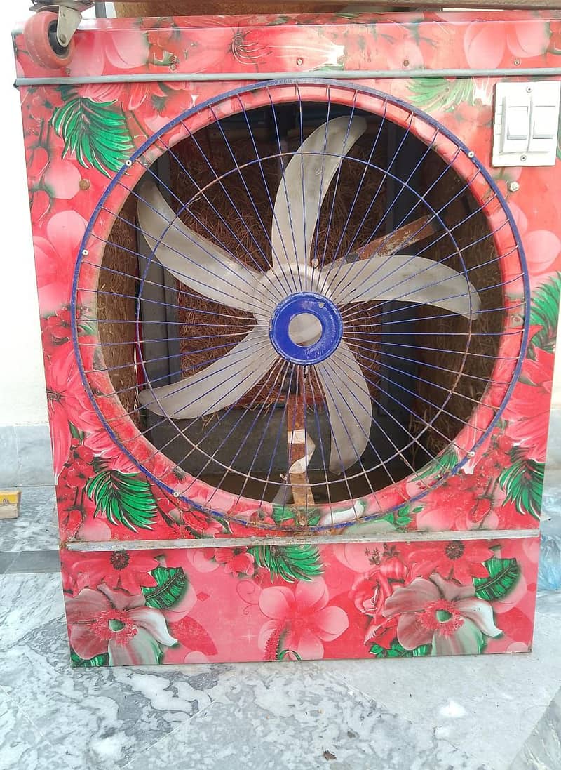 DC Air cooler used with stand. 1