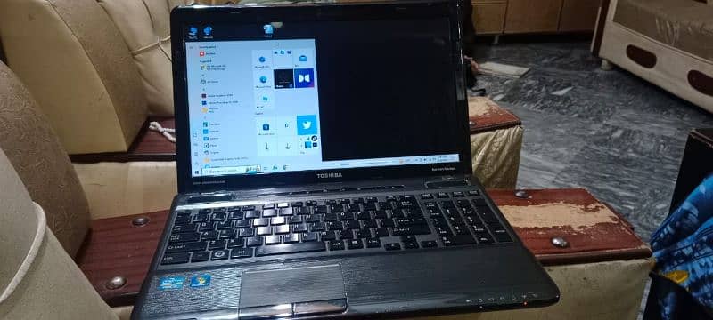 Toshiba's Laptop for sell 3