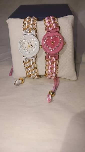 Girsl fashionable heart style watch 3