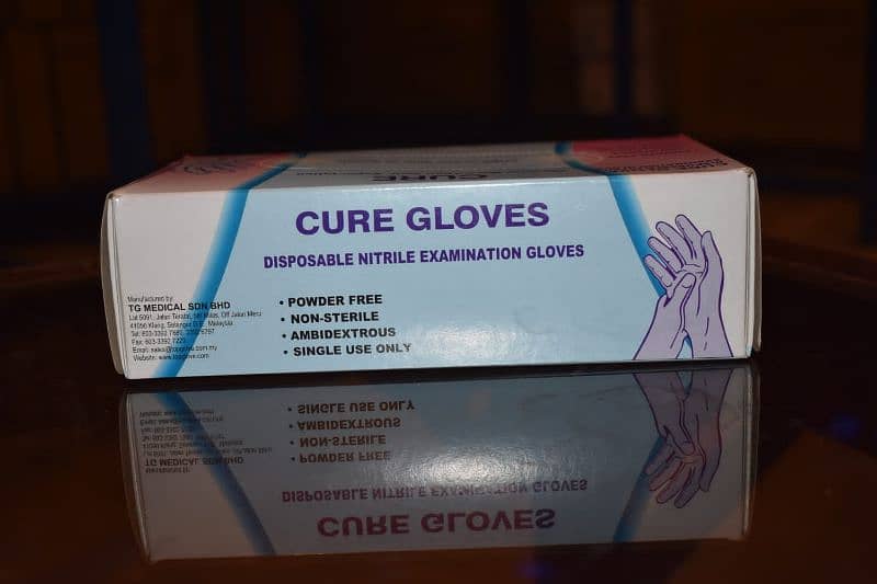 nitrile powdered free examination gloves 1