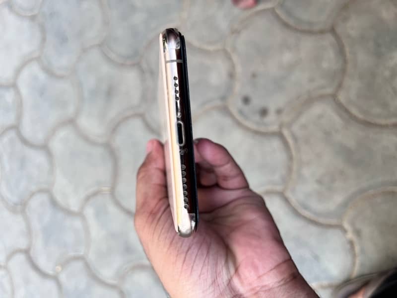 iPhone Xs Max pta approved 5