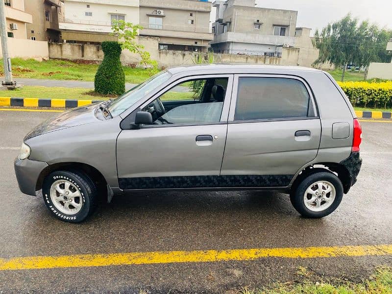 Suzuki Alto 2012 1