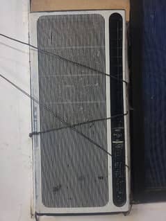 1 Ton Sanyo Window AC with Transformer - Complete Working Condition!