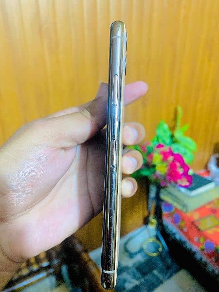 Iphone 11 pro max 256 sim working with box dual sim 2