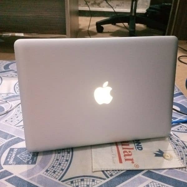 Macbook Pro 1