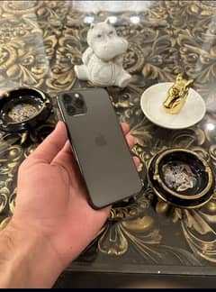 iphone 11 pro 256 GB  factory unlock