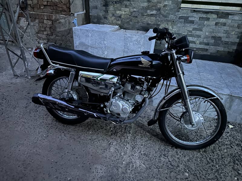 Honda CG 125 Special Edition 2023 0