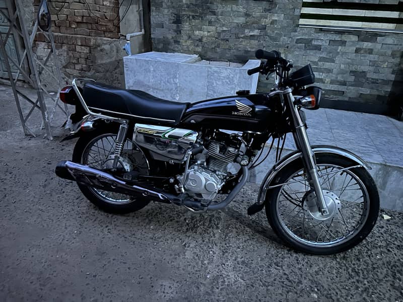 Honda CG 125 Special Edition 2023 1