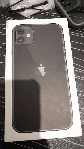 i phone 11 64 GB Non Pta 4