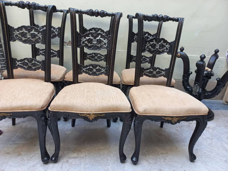 Chiniot 6 seater Dining table 10/10 4