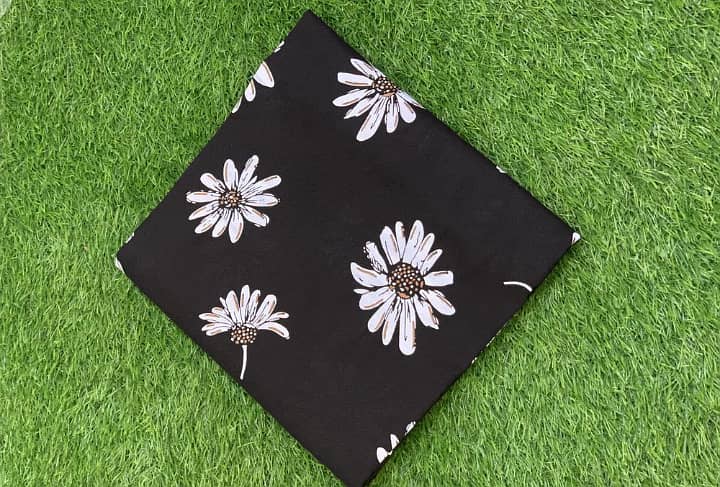 •  Fabric: Lawn
• 2