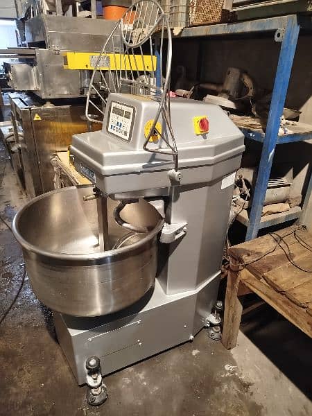 60 kg capacity dough spiral mixer machine imported 3 phase voltage 6