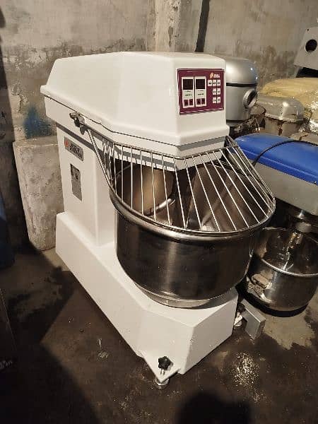 60 kg capacity dough spiral mixer machine imported 3 phase voltage 13