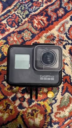 go pro hero 5 10/10 condition no use 0