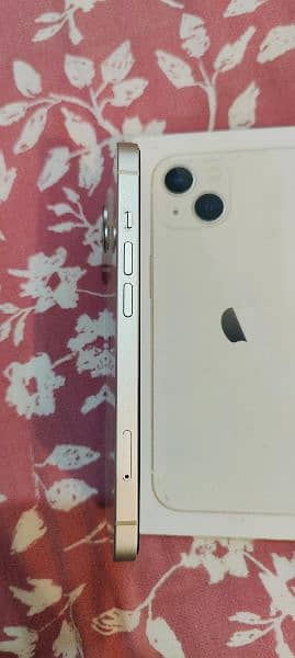 Iphone 13 white 256 GB, PTA approved, with box, no repairs, 9.5/10 5