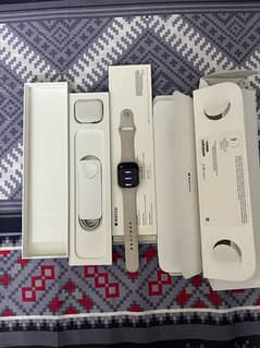 apple watch series 8 starlight