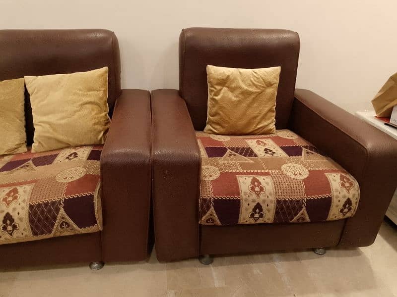 6 seater sofa set available for sale 2