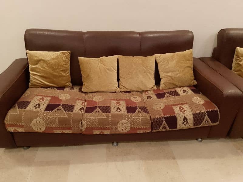 6 seater sofa set available for sale 4