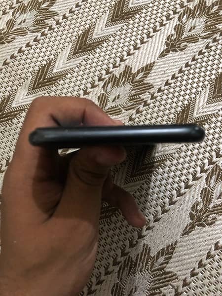 iPhone 7 Plus 128 gb memory In  good condition non Pta bypass 5