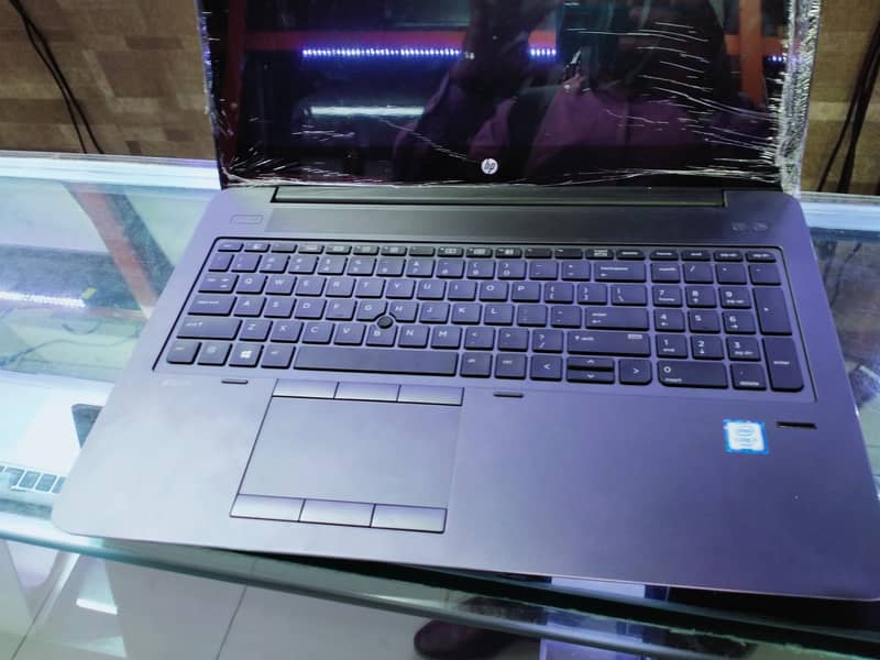 HP ZBOOK 15 G3 TOUCHSCREEN 8