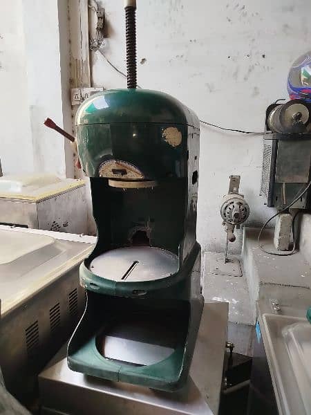 ice gola Ganda machine imported 220 voltage table top model 1